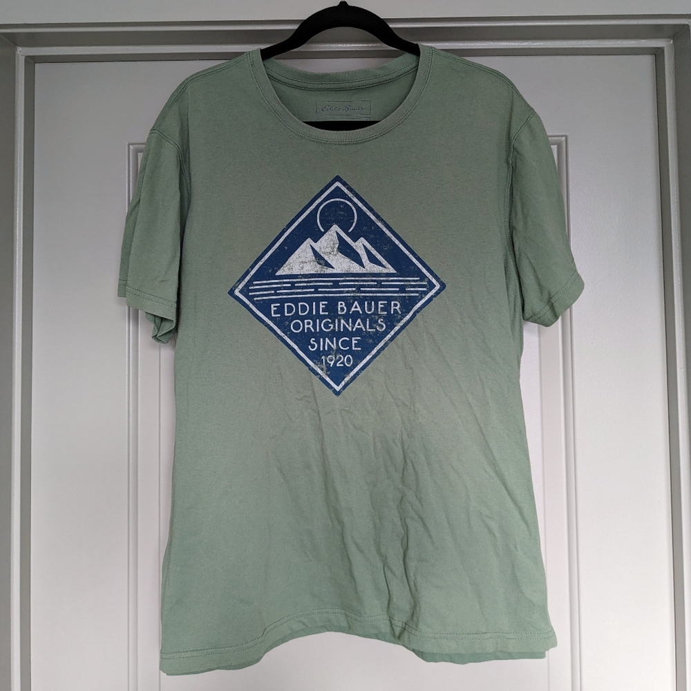 Eddie Bauer green mountain t-shirt